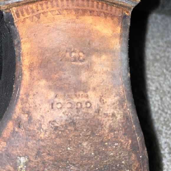 Gucci Women’s Chelsea Boot size 35.5 - Picture 2 of 8